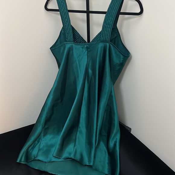 Vintage emerald satin slip dress - Picture 2 of 2